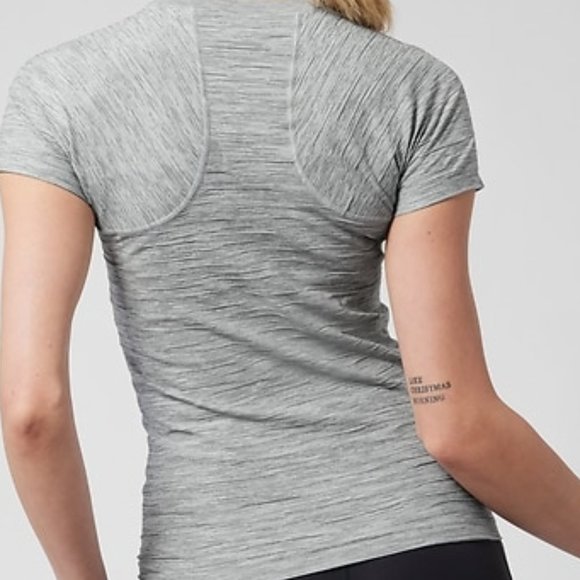 Athleta Momentum Tee Gray Medium - Picture 8 of 9
